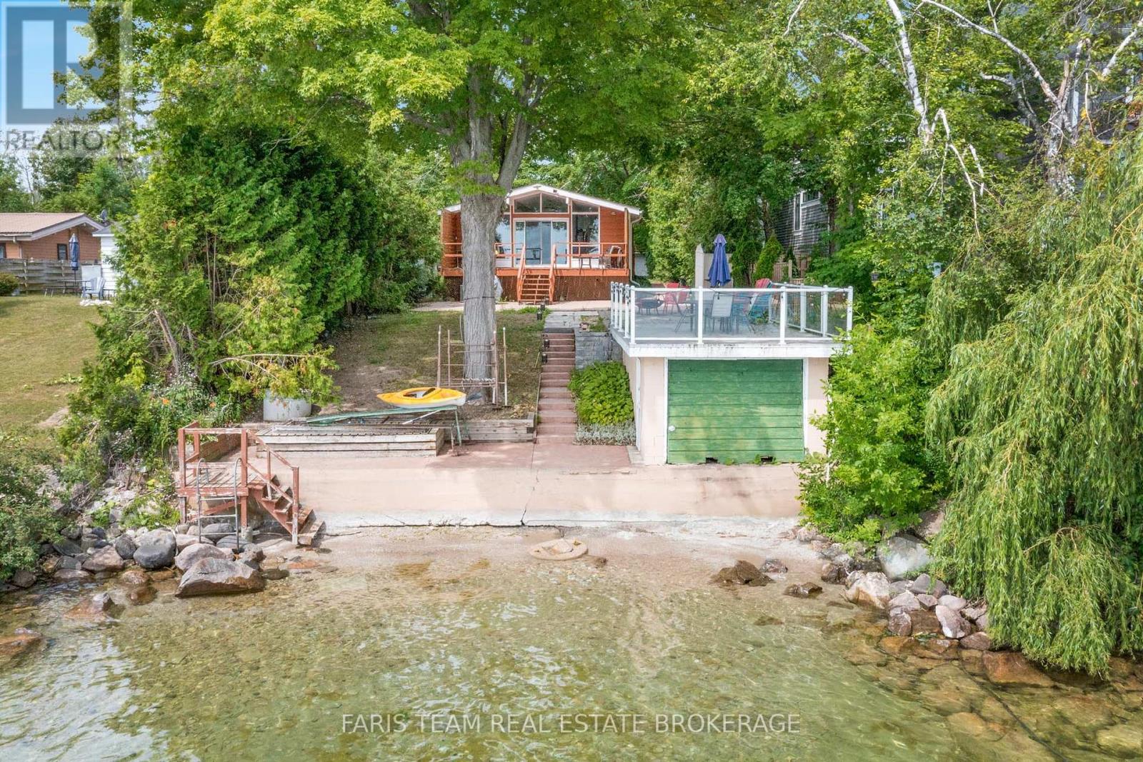 3595 Glenhaven Beach Rd, Innisfil, ON L9S 2Z2