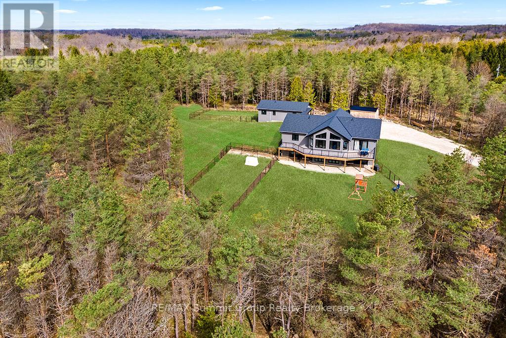 615690 Hamilton Ln, West Grey, ON N0C 1H0