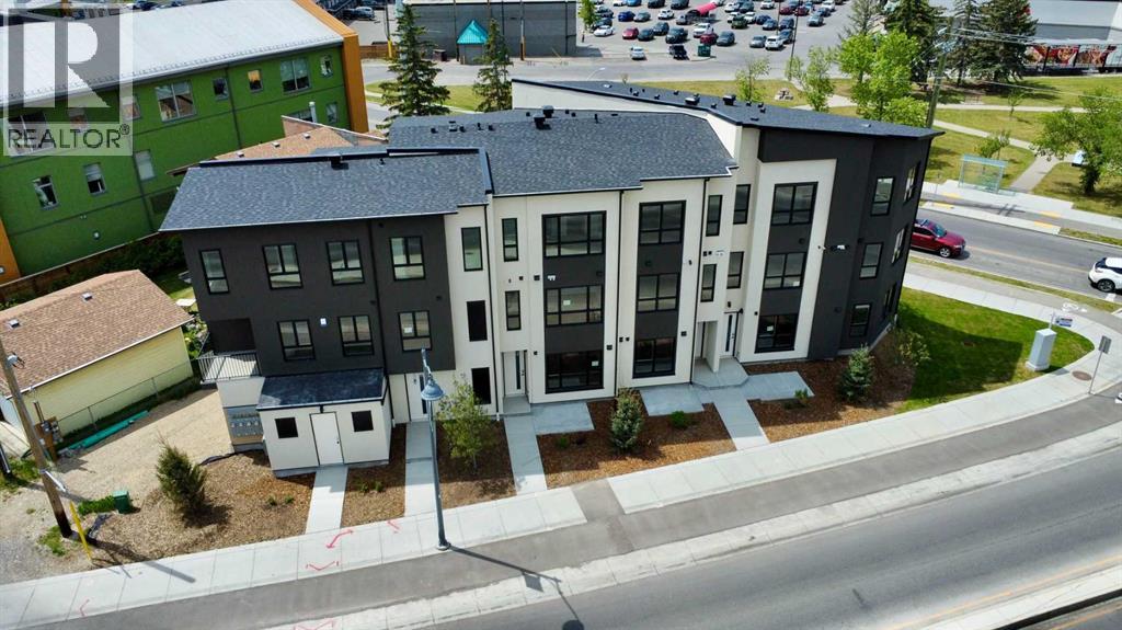 4903 Bowness Rd NW, Calgary, AB T3B 1H1
