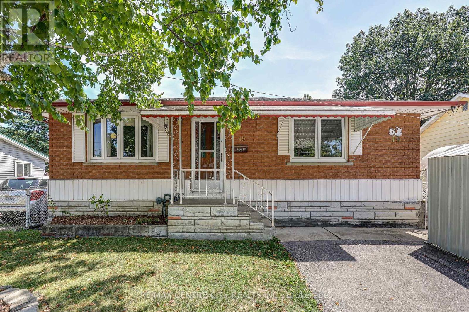 49 Victoria St S, Aylmer, ON N5H 1X5