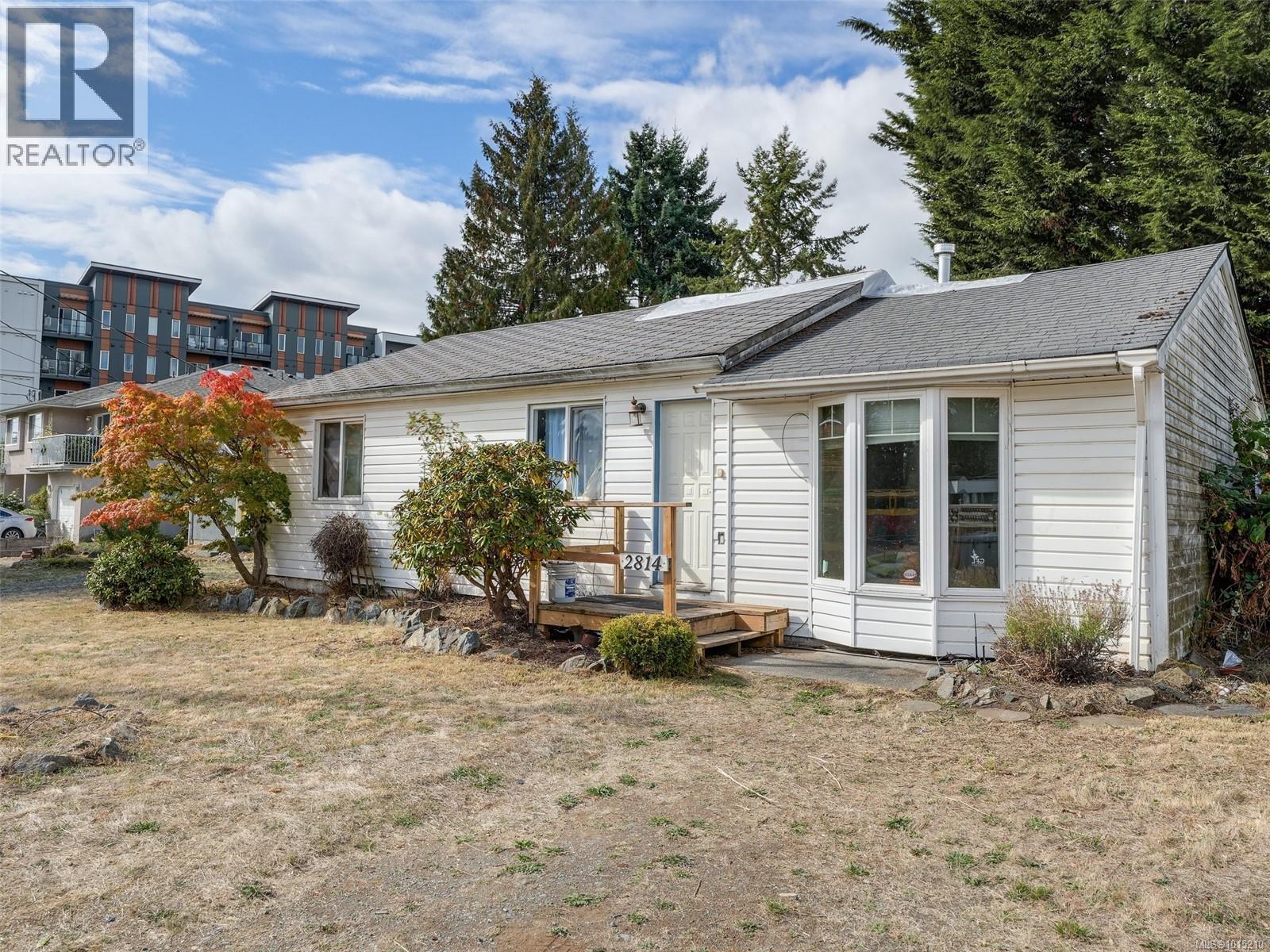 2814 Carlow Rd, Langford, BC V9B 4E3