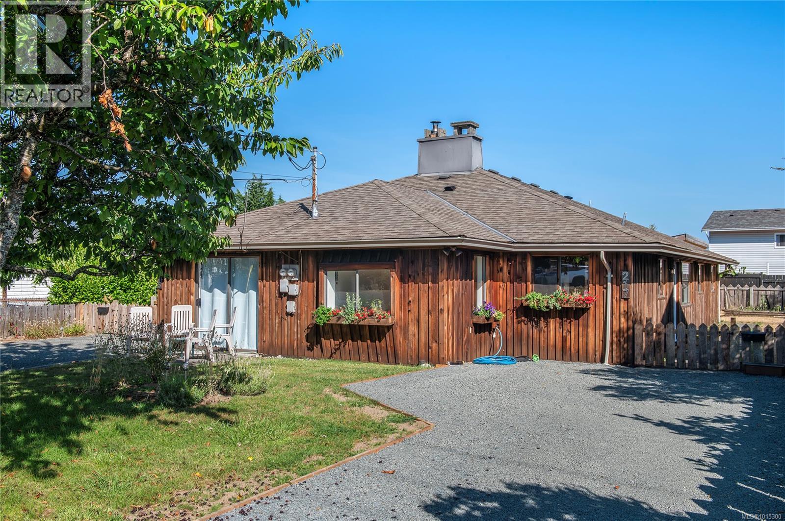 217 Larwood Rd, Campbell River, BC V9W 1S3