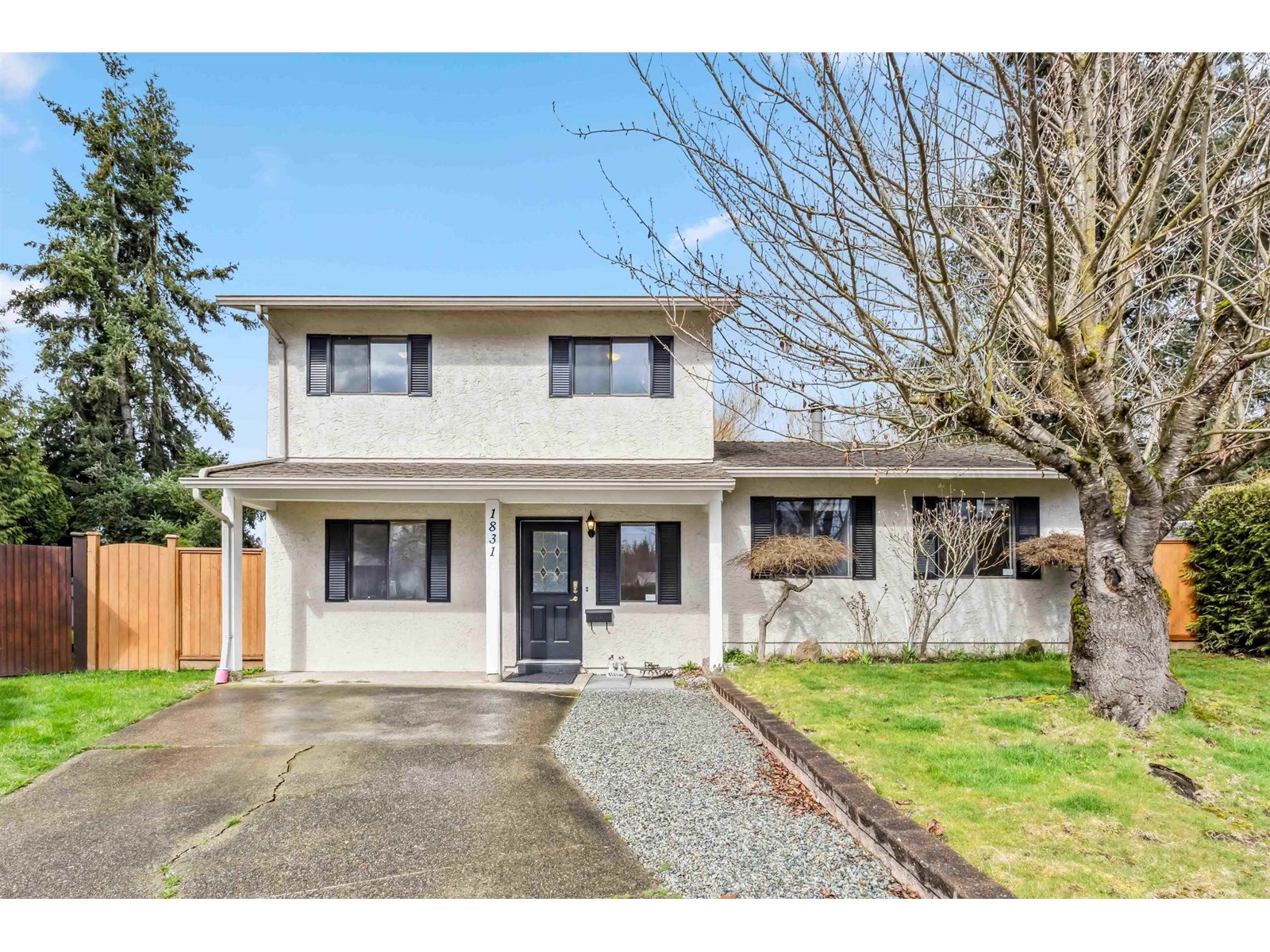 1831 Keys Pl, Abbotsford, BC V3S 5G9