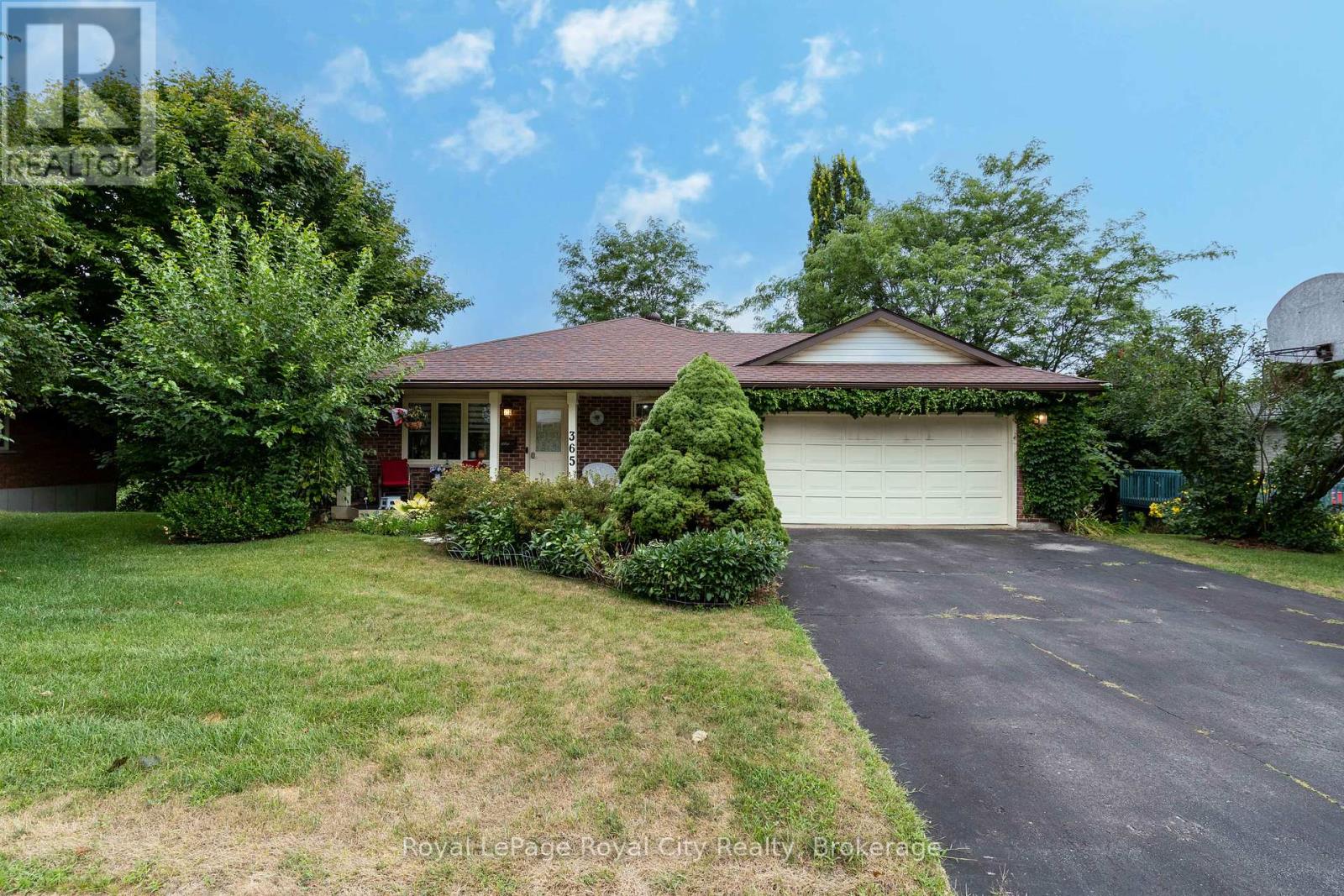 365 Wellington St, Centre Wellington, ON N1M 3E1