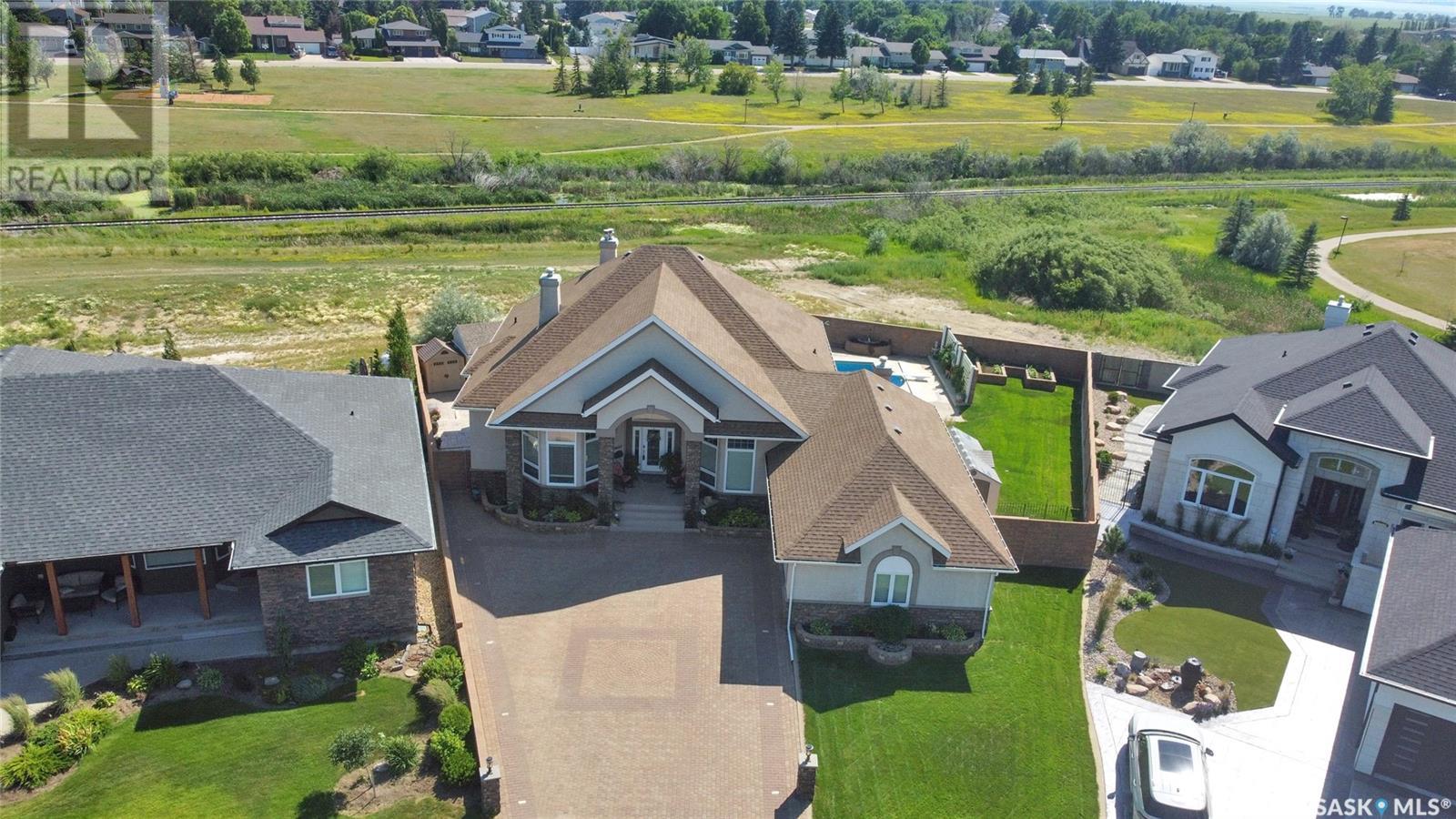 1453 Normandy Dr, Moose Jaw, SK S6H 6P1