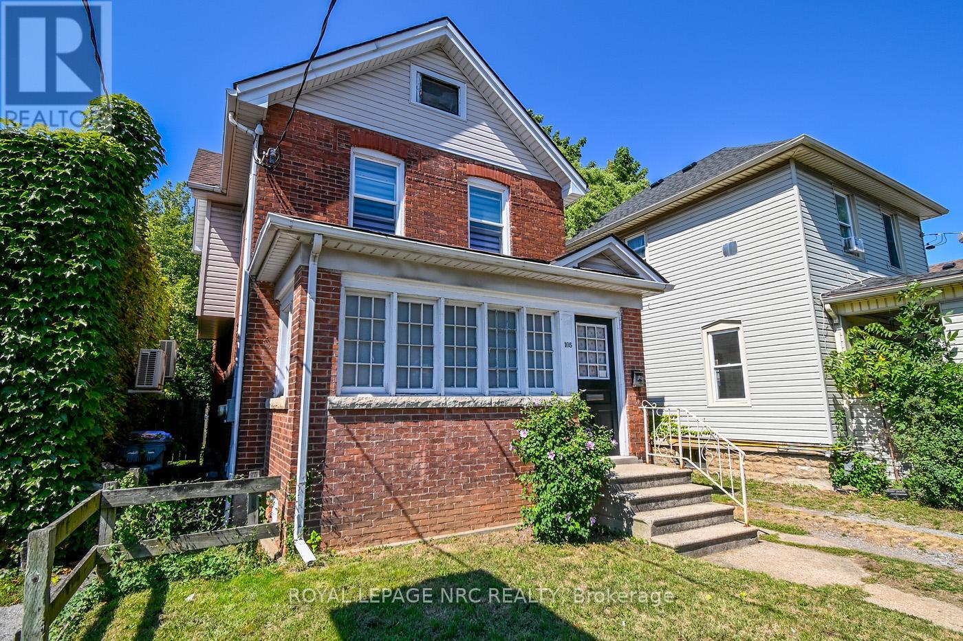 105 Lake St, St. Catharines, ON L2R 5X7