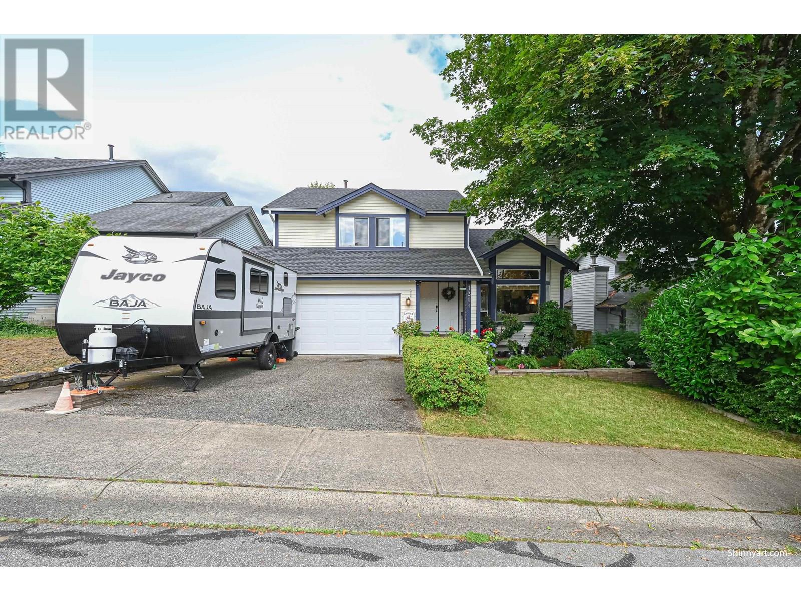 1301 Franklin St, Coquitlam, BC V3B 6N6