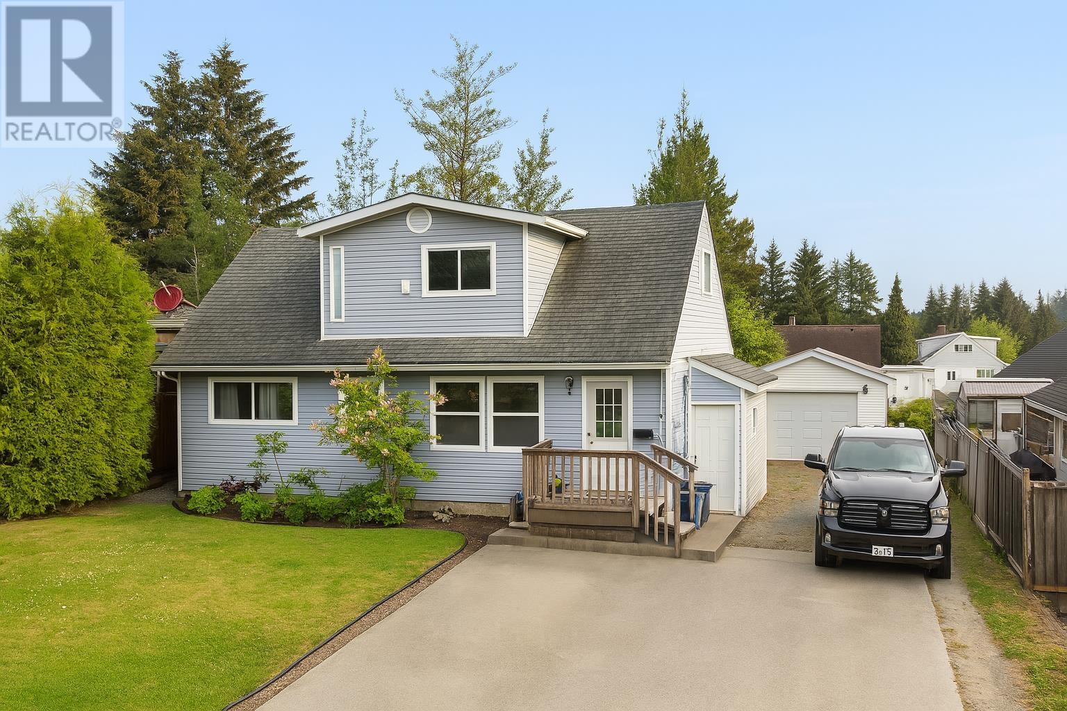 48 Finch St, Kitimat, BC V8C 1T2