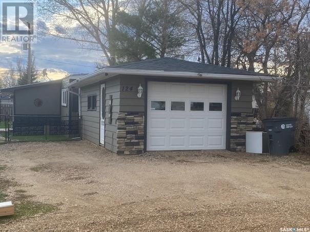 124 Dogwood St, Caronport, SK S0H 0S0