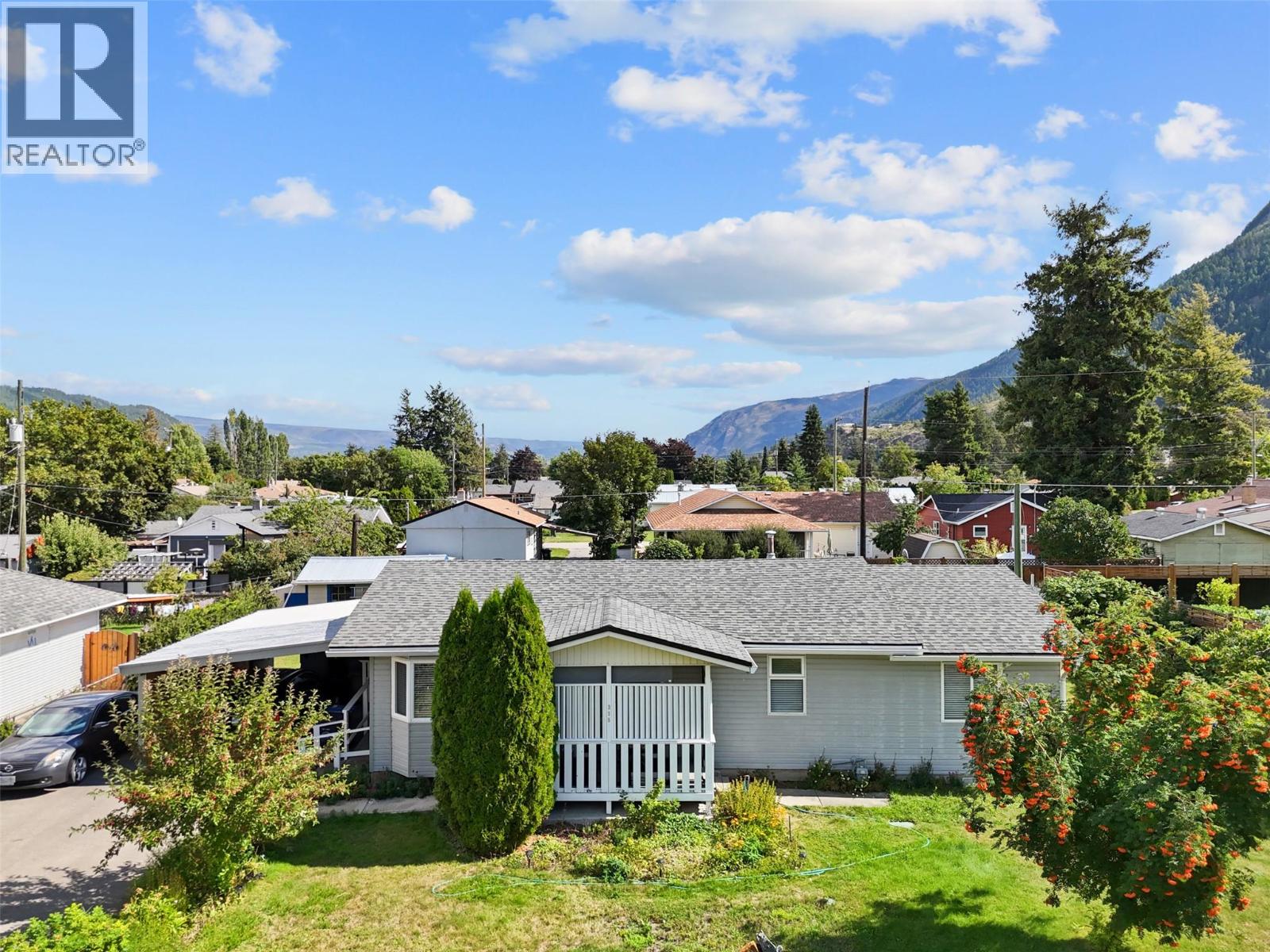 315 Pine St, Chase, BC V0E 1M0