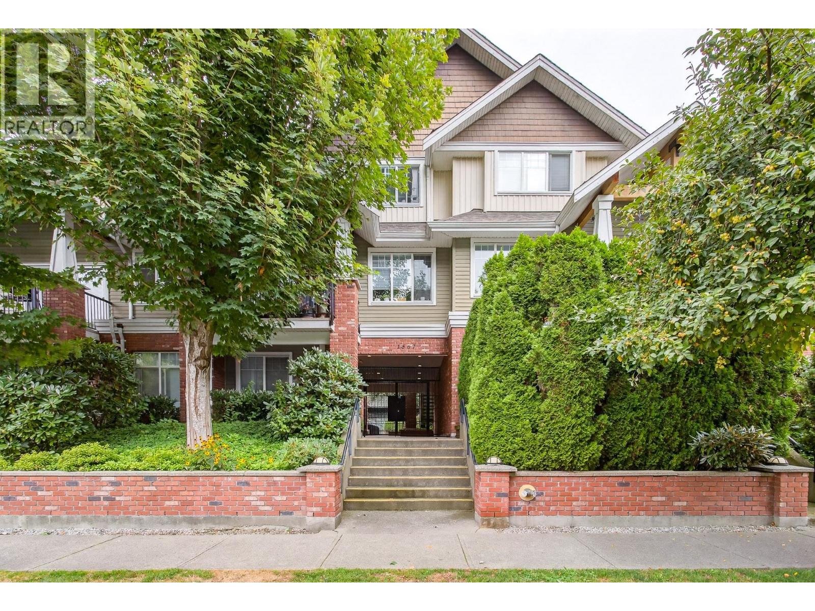 1567 Grant Avenue Unit 212, Port Coquitlam, BC V3B 1P1