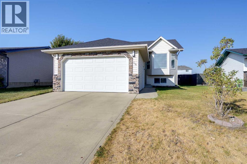 44 Parkside Cres, Blackfalds, AB T4M 0E9