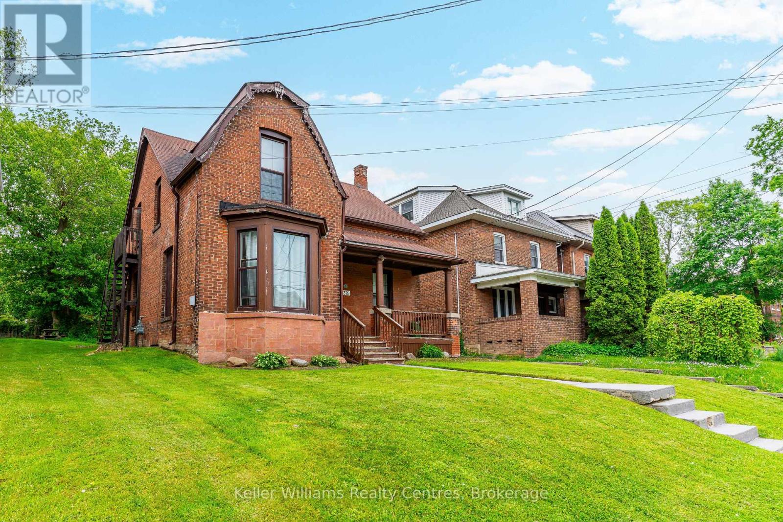 1379 3rd Avenue East, Owen Sound, ON N4K 2L8