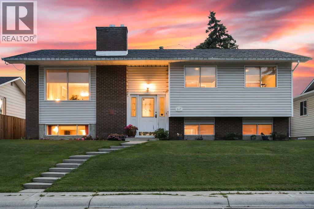 147 Whitehorn Rd NE, Calgary, AB T1Y 2A1