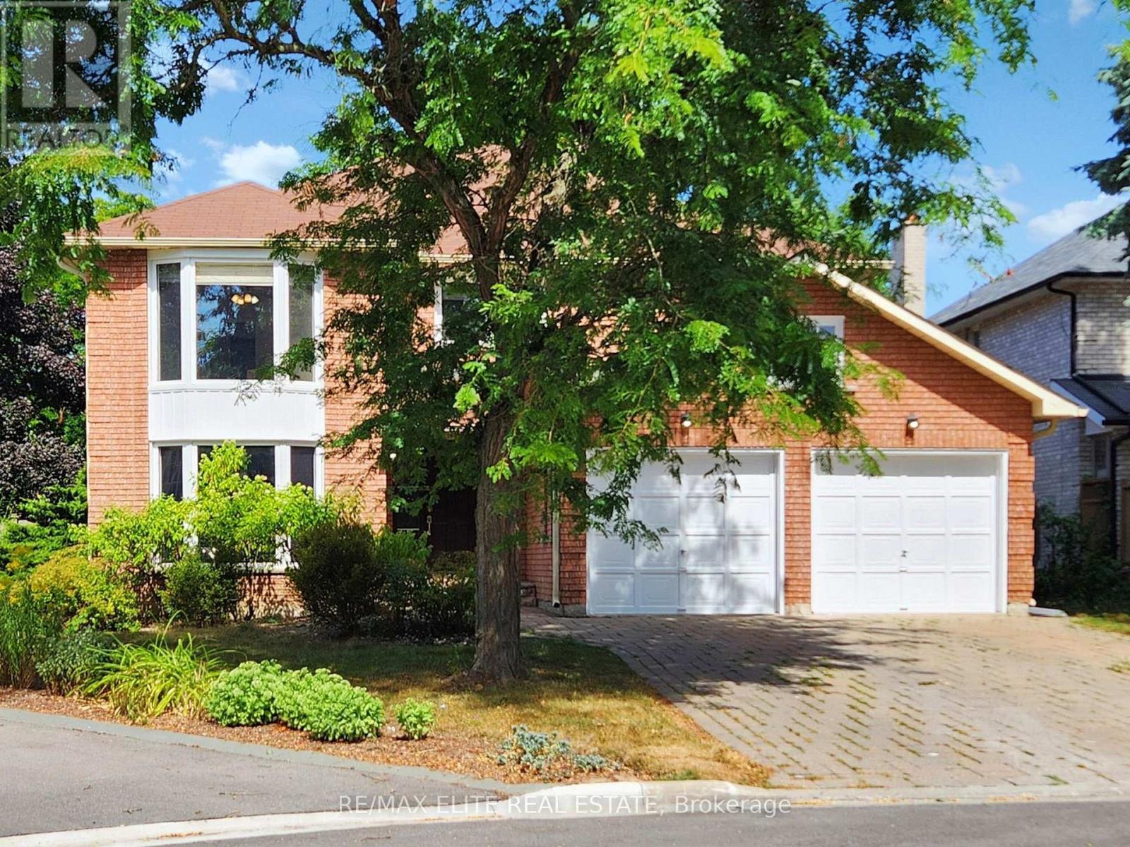 8 Millpond Pl, Markham, ON L3P 6M4