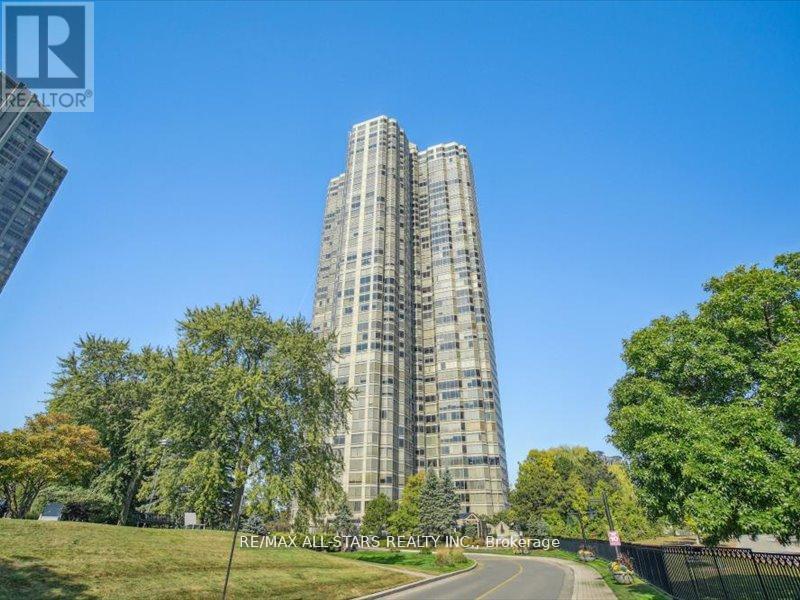 1 Palace Pier Ct Ph 4507 Ct, Toronto, ON M8V 3W9