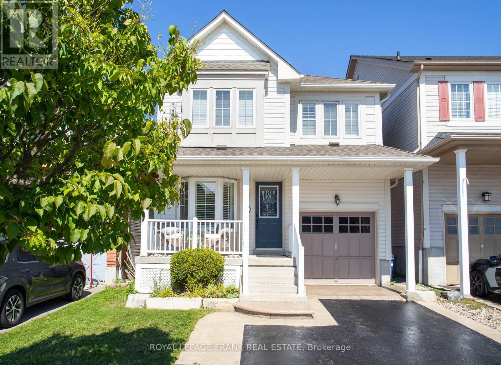 4 Settlers Ct, Whitby, ON L1M 2L4