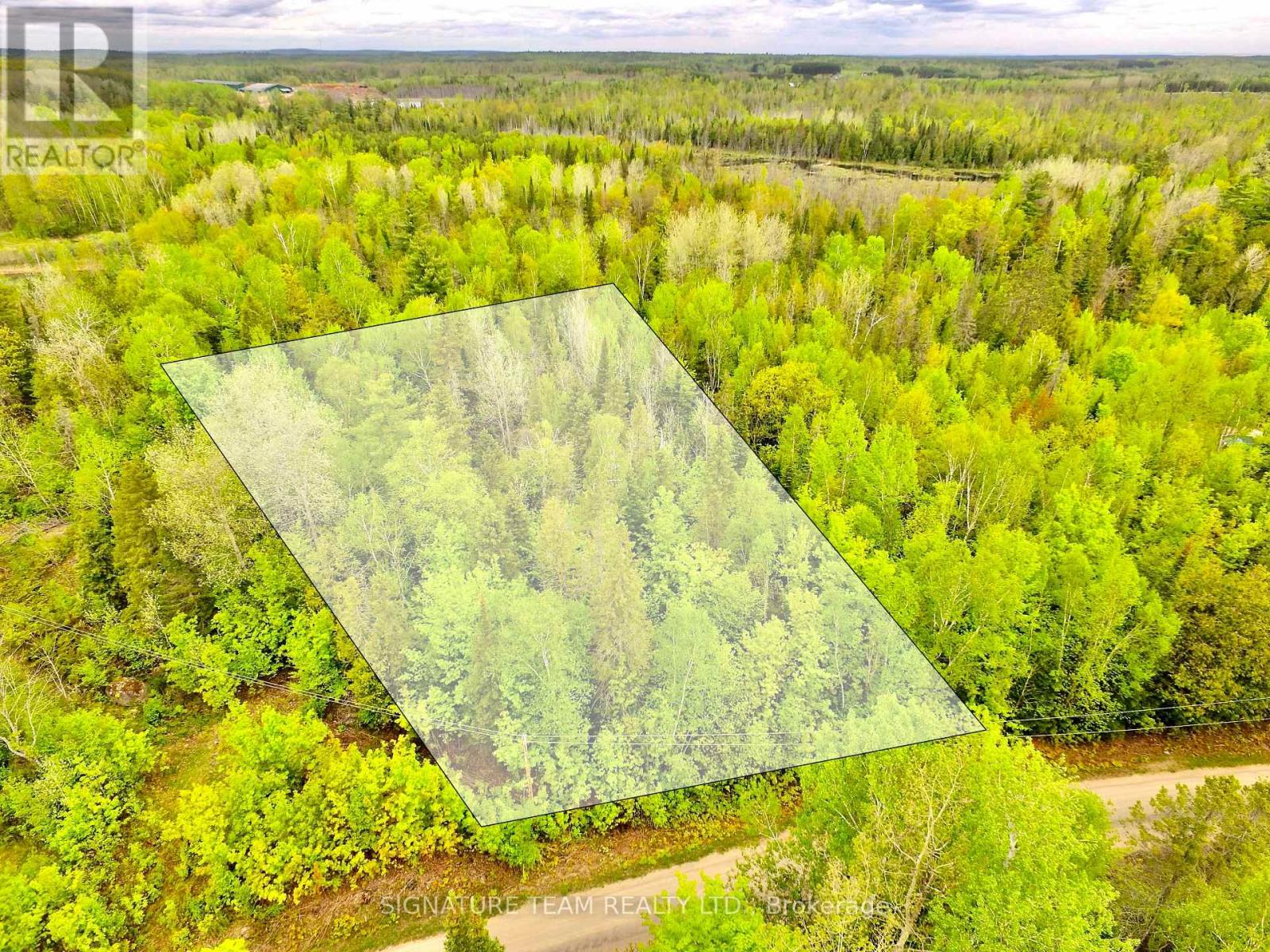 122 Western Dr, Bonnechere Valley, ON K0J 1T0