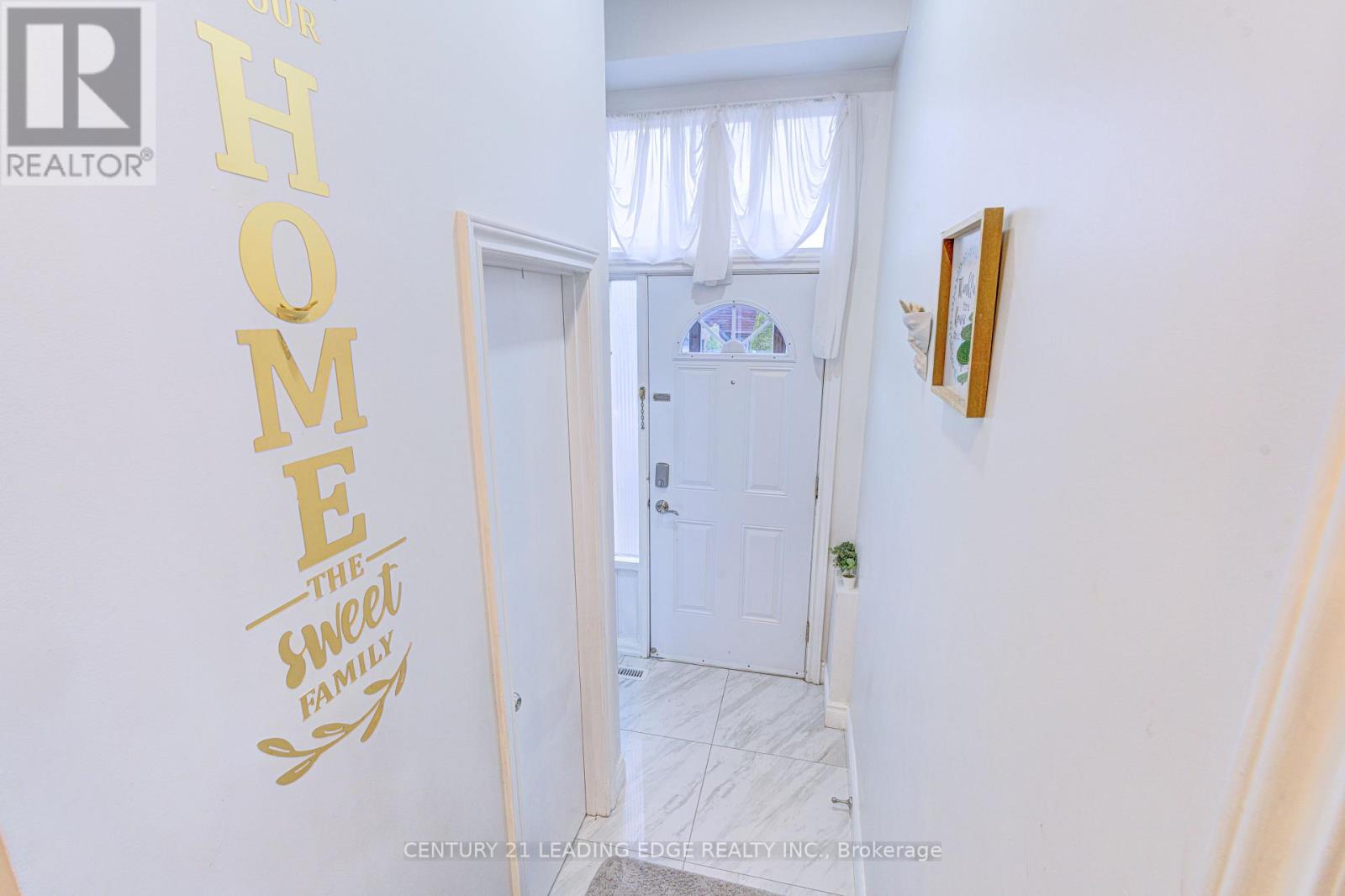 41 81 Brookmill Blvd, Toronto, ON M1W 2L5