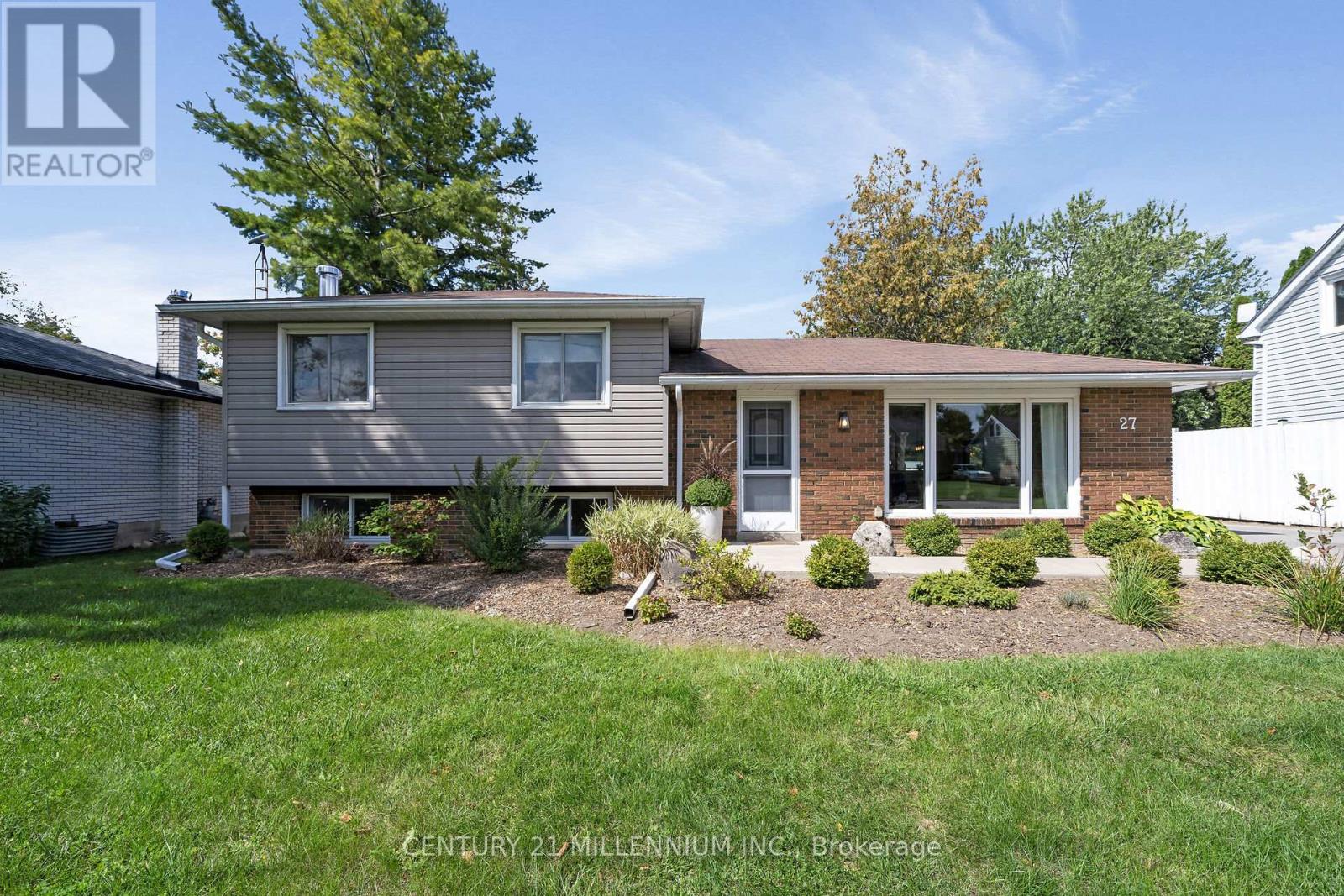 27 Dundas St W, Erin, ON N0B 1T0