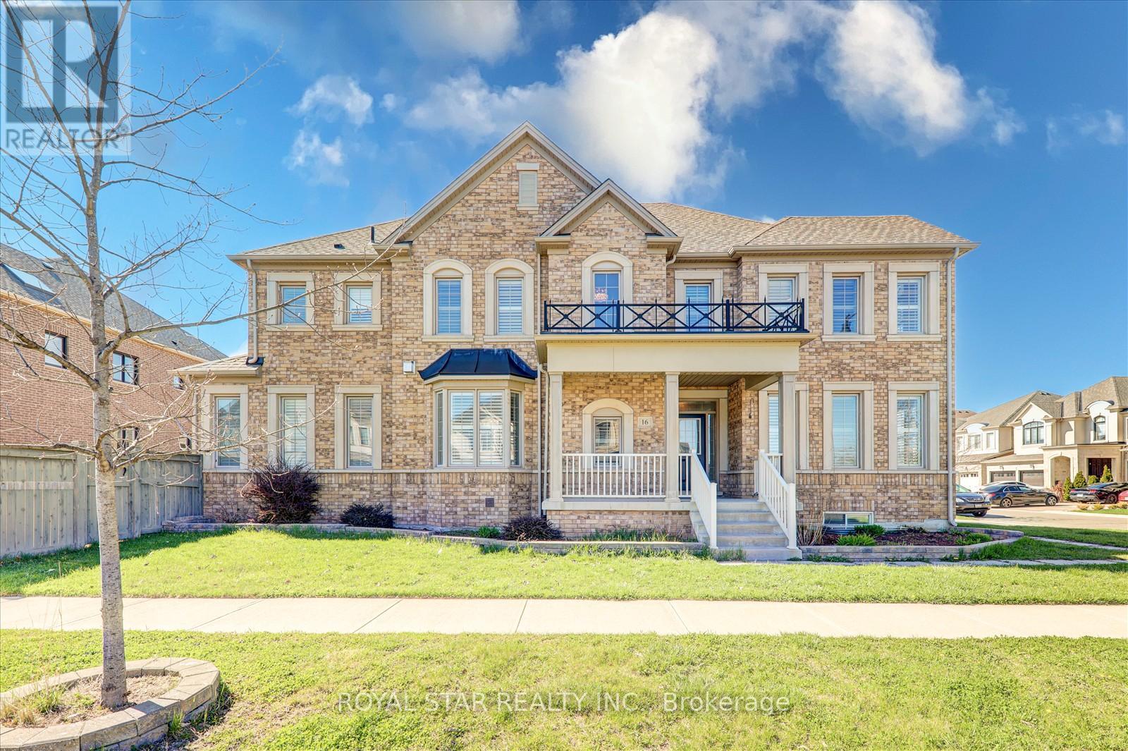16 Vetch St, Brampton, ON L6Y 0E3