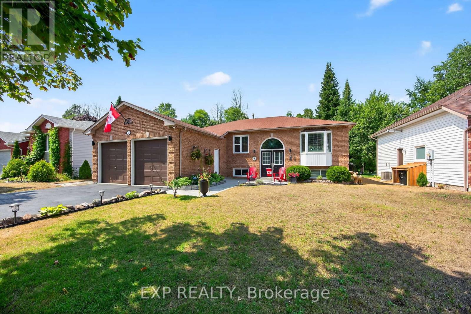 30 Caribou Trl, Wasaga Beach, ON L9Z 1H6