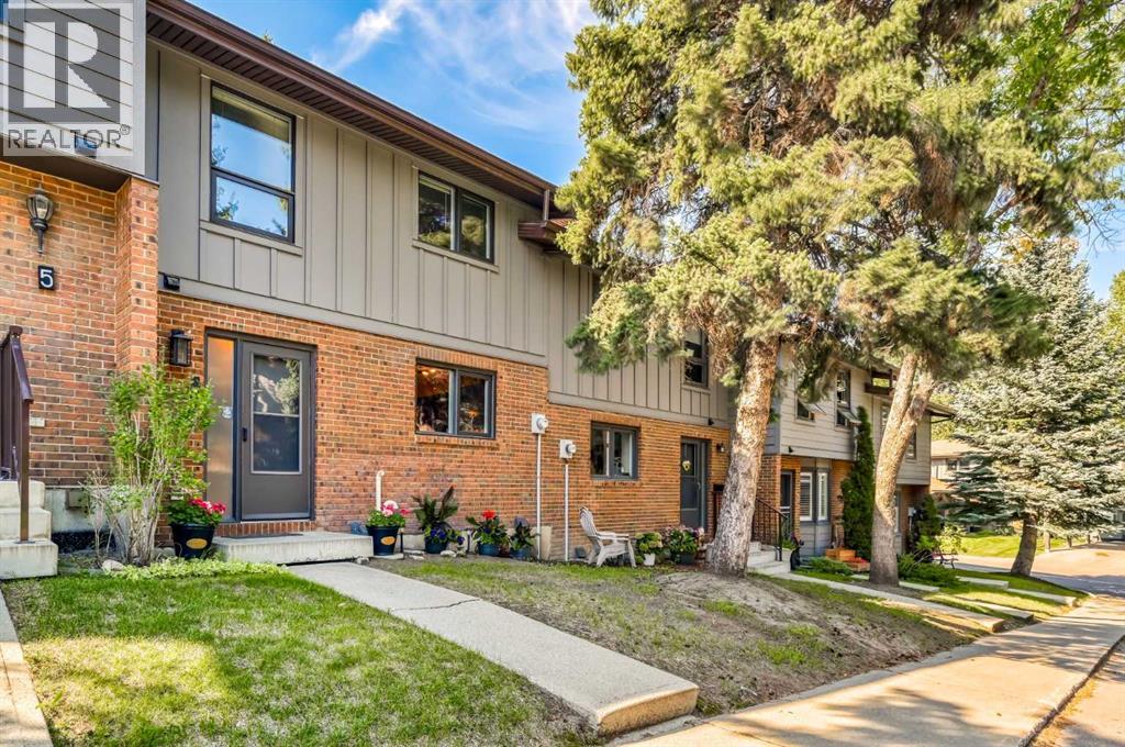 10910 Bonaventure Drive Unit 4, Calgary, AB T2J 4Y9