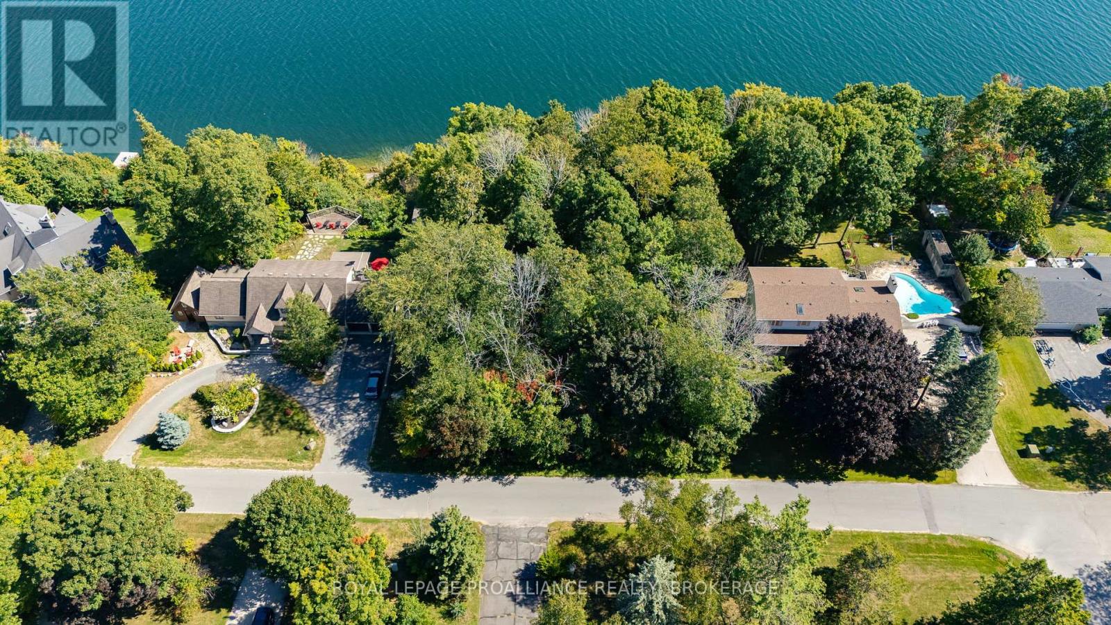 40 Riverside Dr, Kingston, ON K7L 4V1