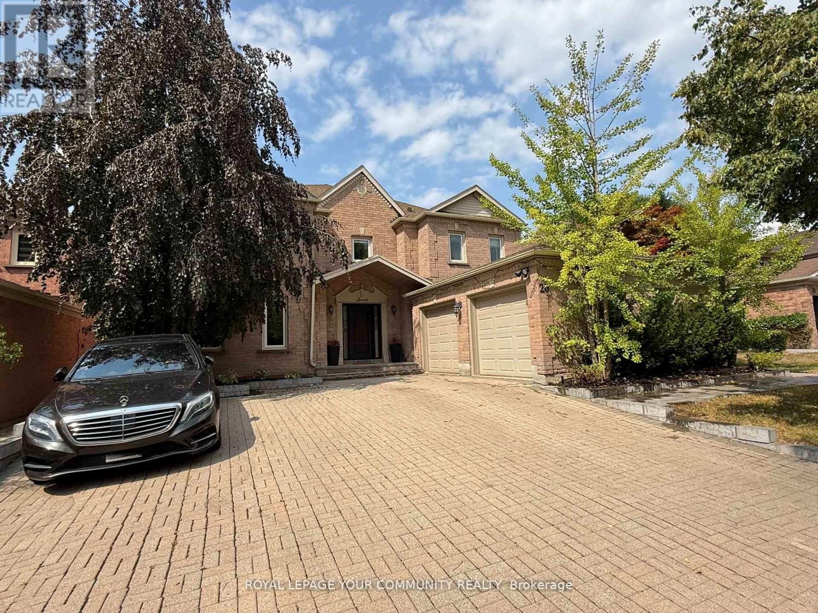 20 White Lodge Cres N, Richmond Hill Mill Pond, ON L4C 8Z7