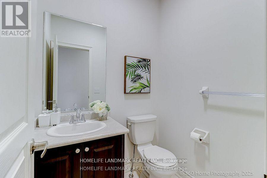 16 Beechborough Cres, East Gwillimbury, ON L9N 0L6