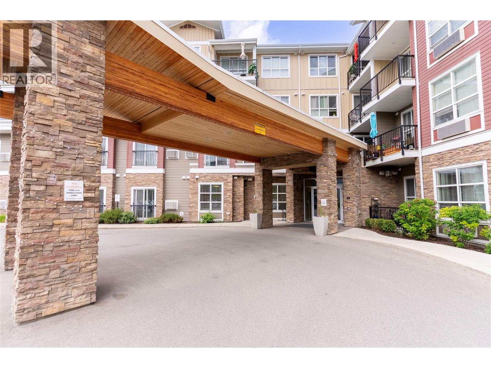 755 Mayfair Street Unit 410, Kamloops, BC V2B 5L7