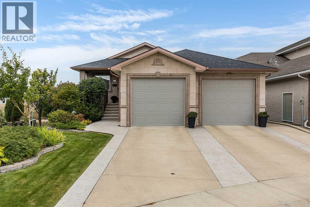70 Sundance Rd SW, Medicine Hat, AB T1B 4V1