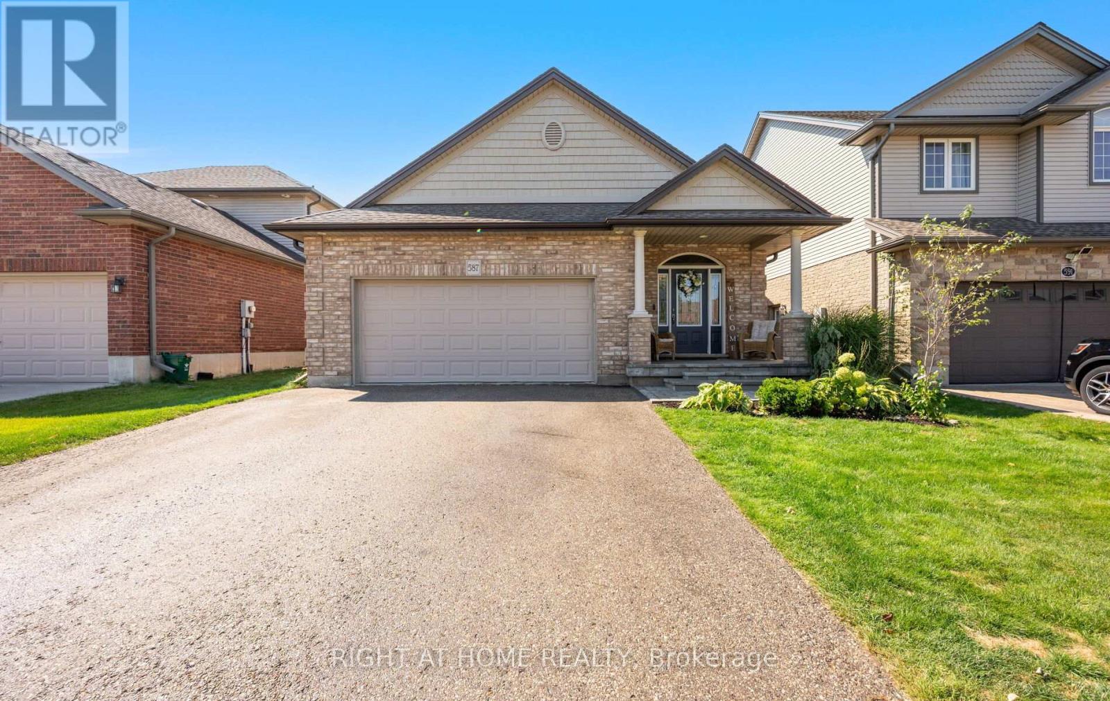 587 Spitfire St, Woodstock, ON N4T 0B5