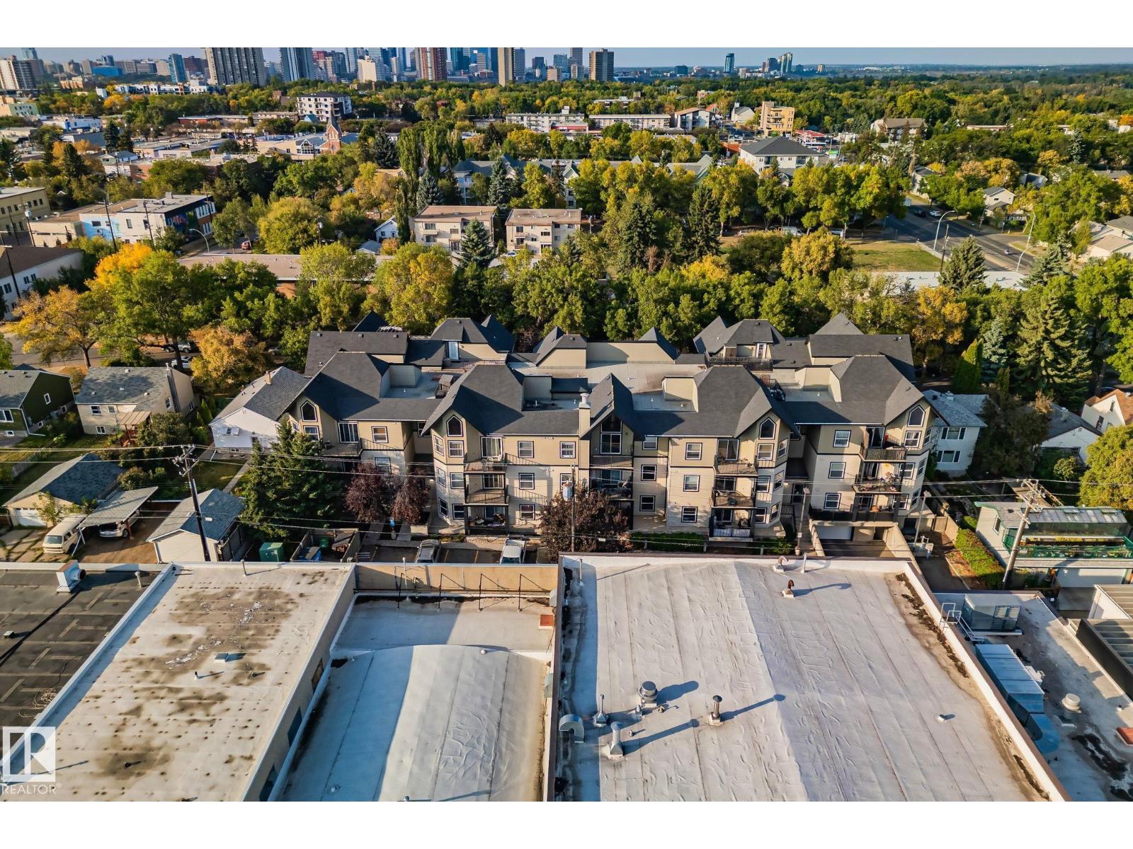 9927 79 Avenue Northwest #207, Edmonton, AB T6E 1R3