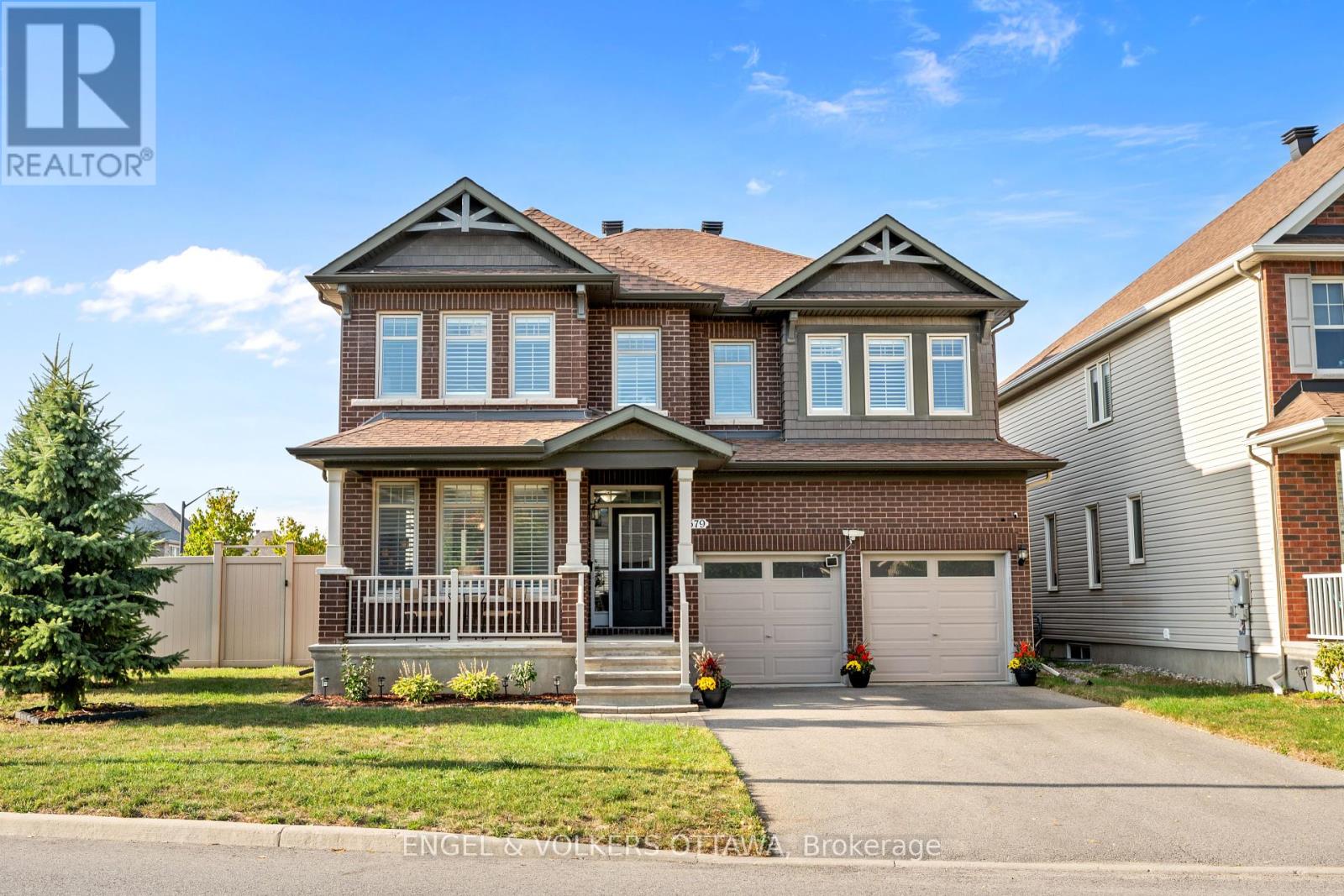 379 Ardmore St, Ottawa, ON K4M 0E2