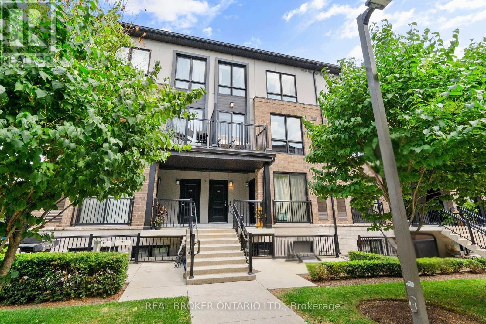 207 1204 Main St E, Milton, ON L9T 9K7