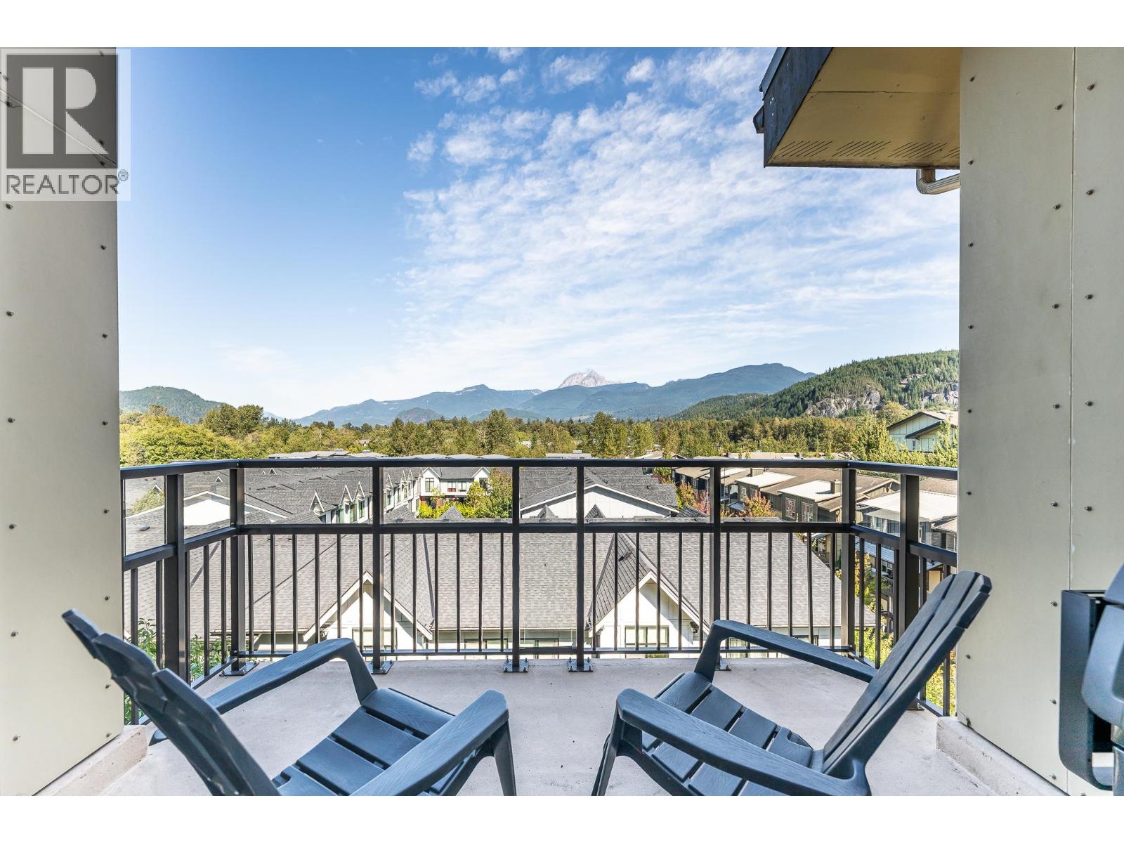 1211 Village Green Way Unit 521, Squamish, BC V8B 0R7