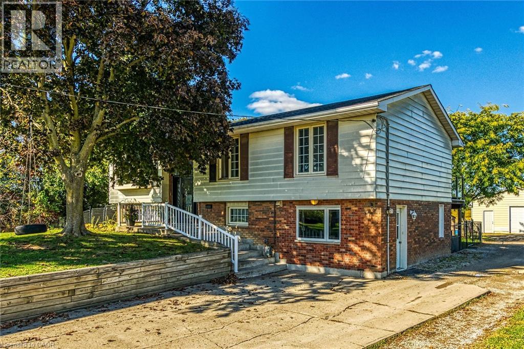 8462 White Church Rd E, Hamilton, ON L0R 1W0