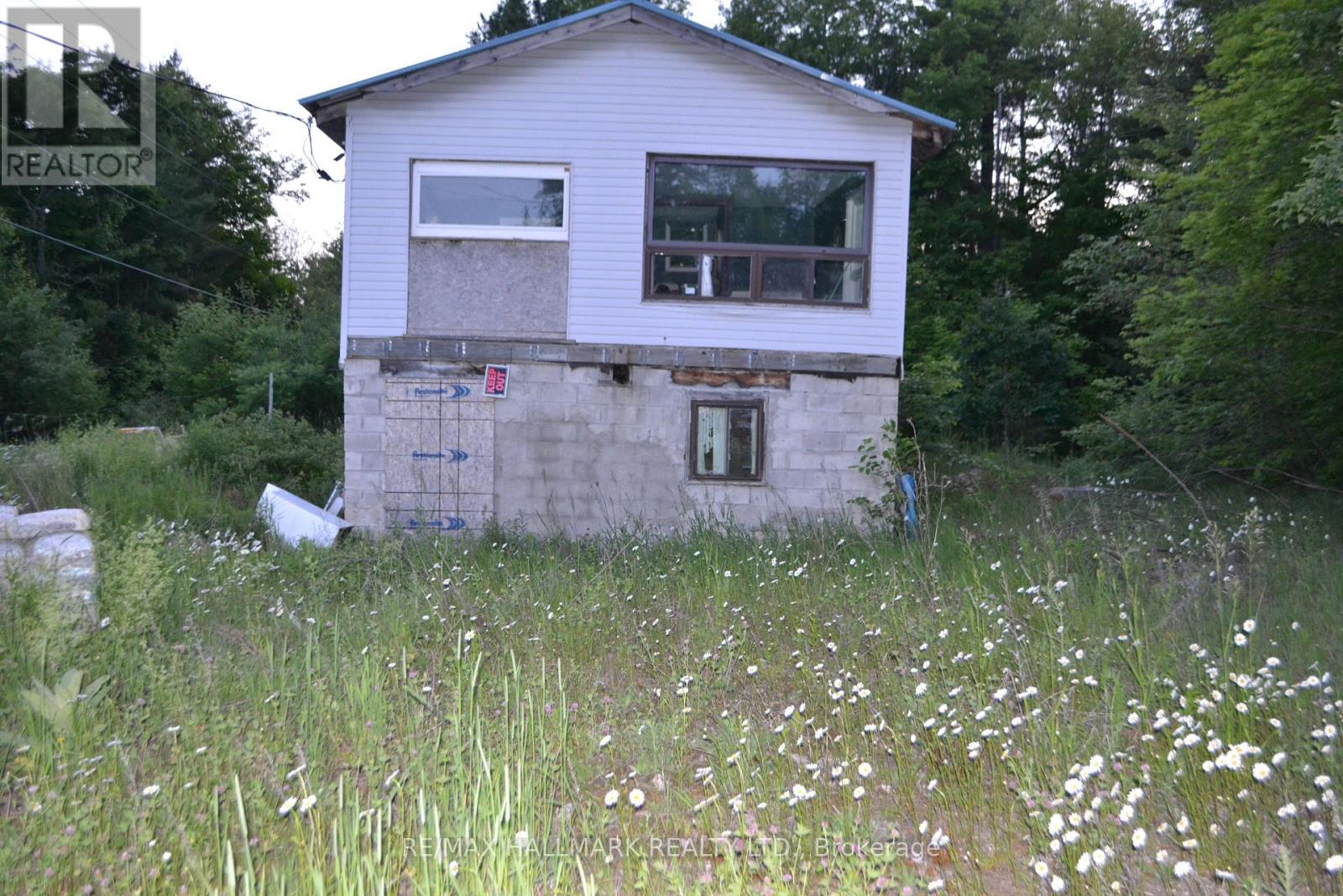 2269 Henderson Rd, Frontenac Frontenac Centre, ON K0K 1B0