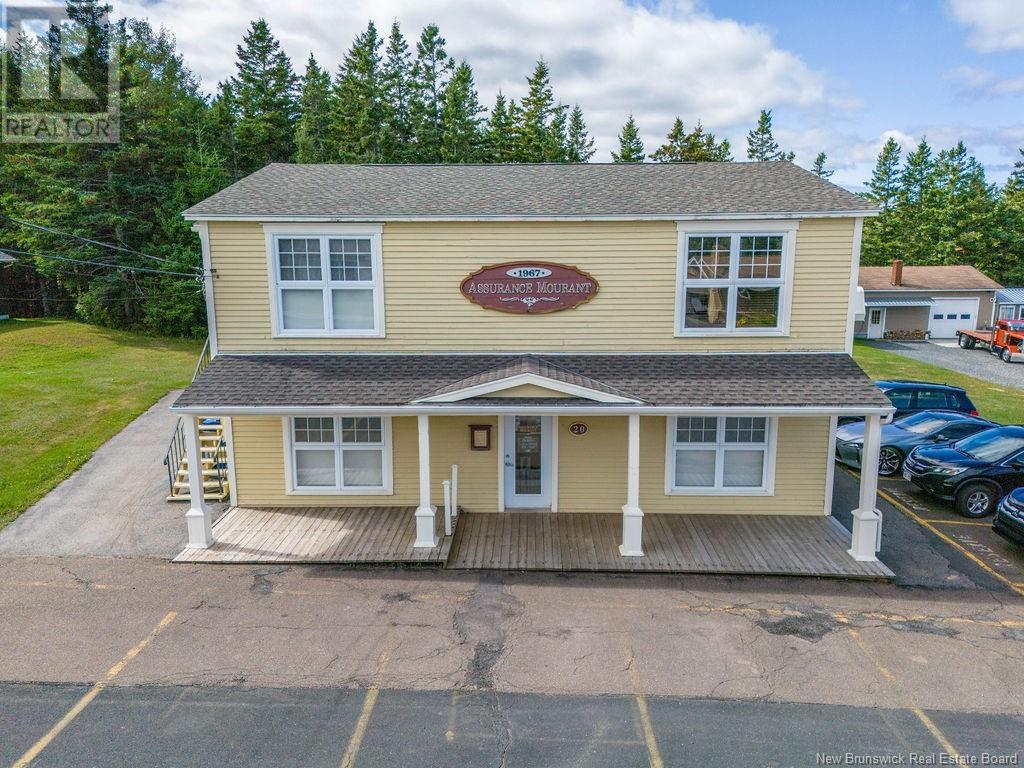 20 Rue Du Portage, Caraquet, NB E1W 1B7