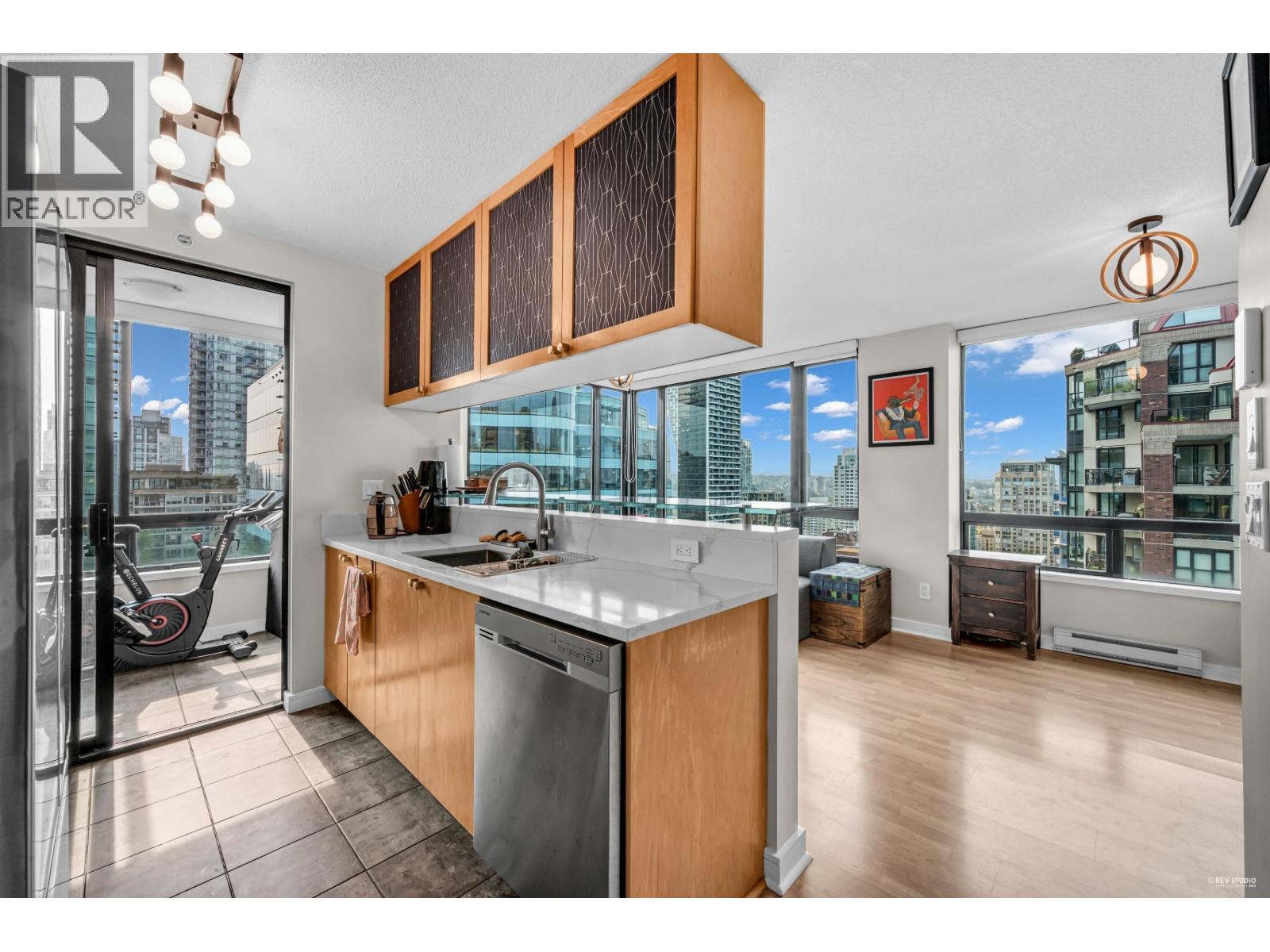 1003 Burnaby Street Unit 1504, Vancouver, BC V6E 4R7