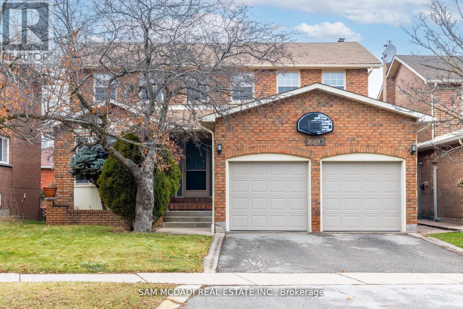 2093 The Chase, Mississauga, ON L5M 3B8