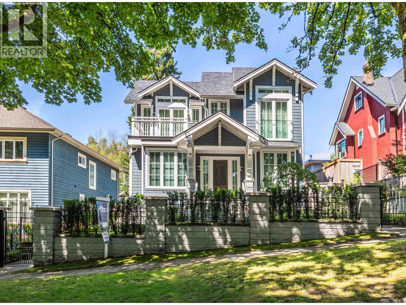4089 W 19th Ave, Vancouver, BC V6S 1E2