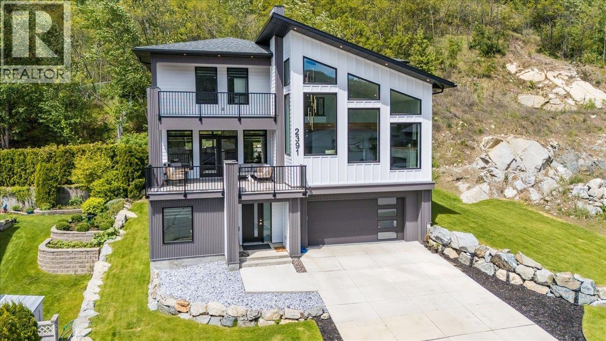 2391 Mcbride St, Trail, BC V1R 3A6