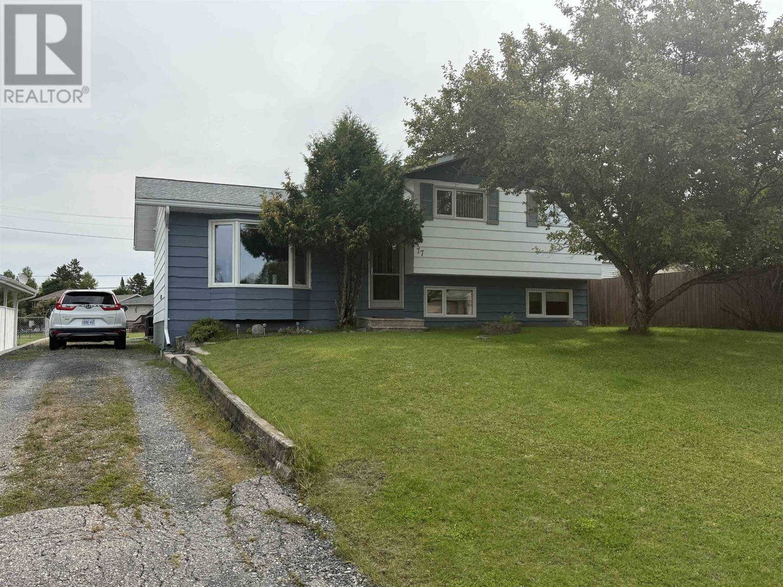 77 Thunder Dr, Dryden, ON P8N 3C1