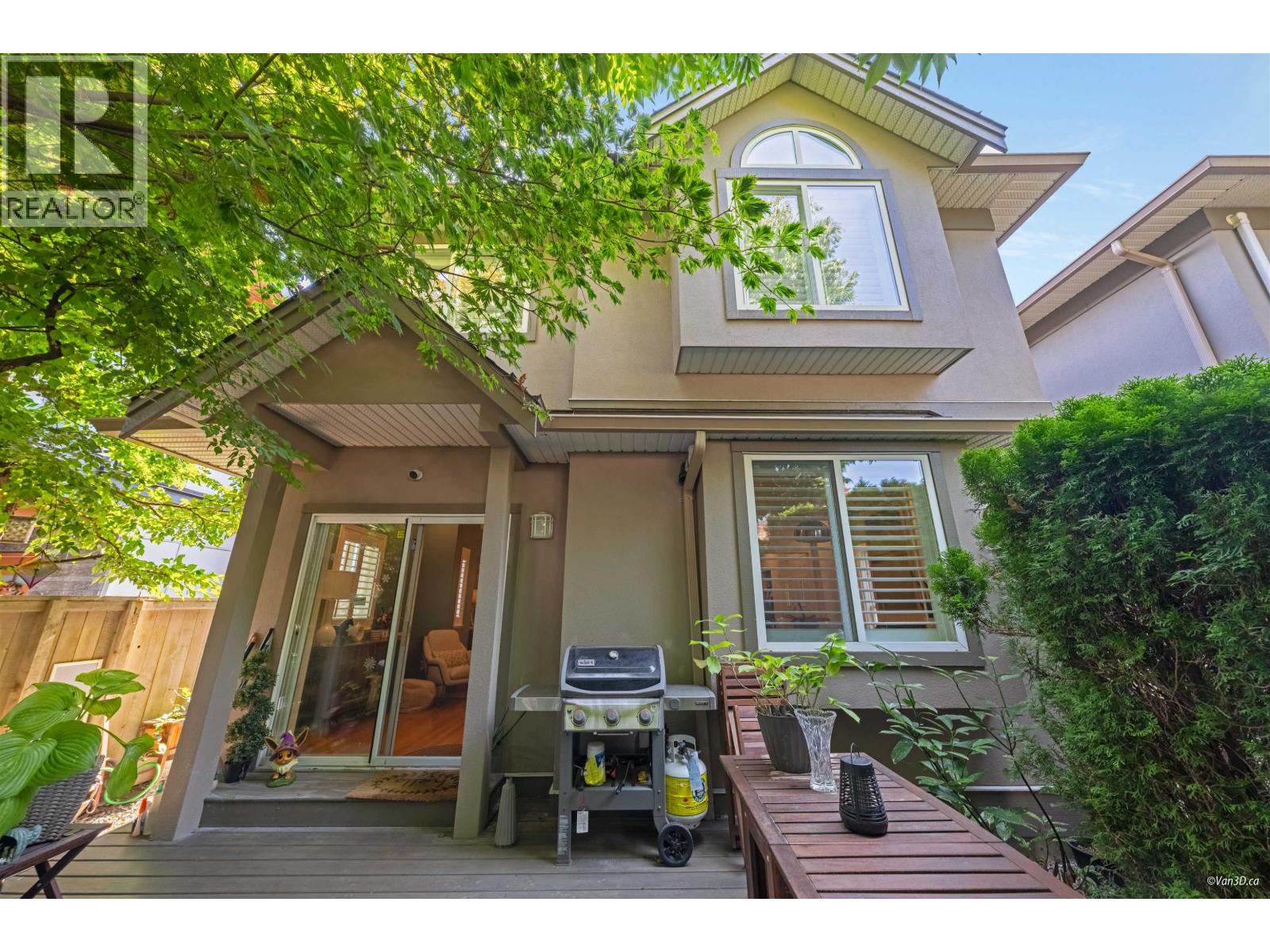 4018 Albert Street Unit 3, Burnaby, BC V5C 2E3
