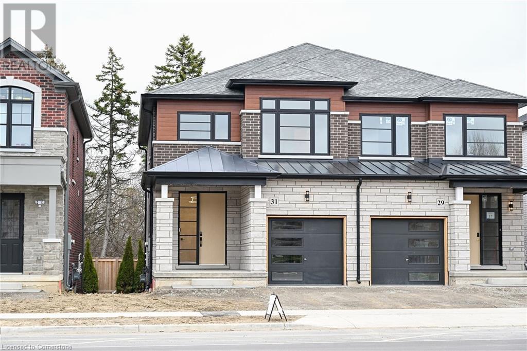 31 Kingfisher Dr, Hamilton, ON L9A 5A4