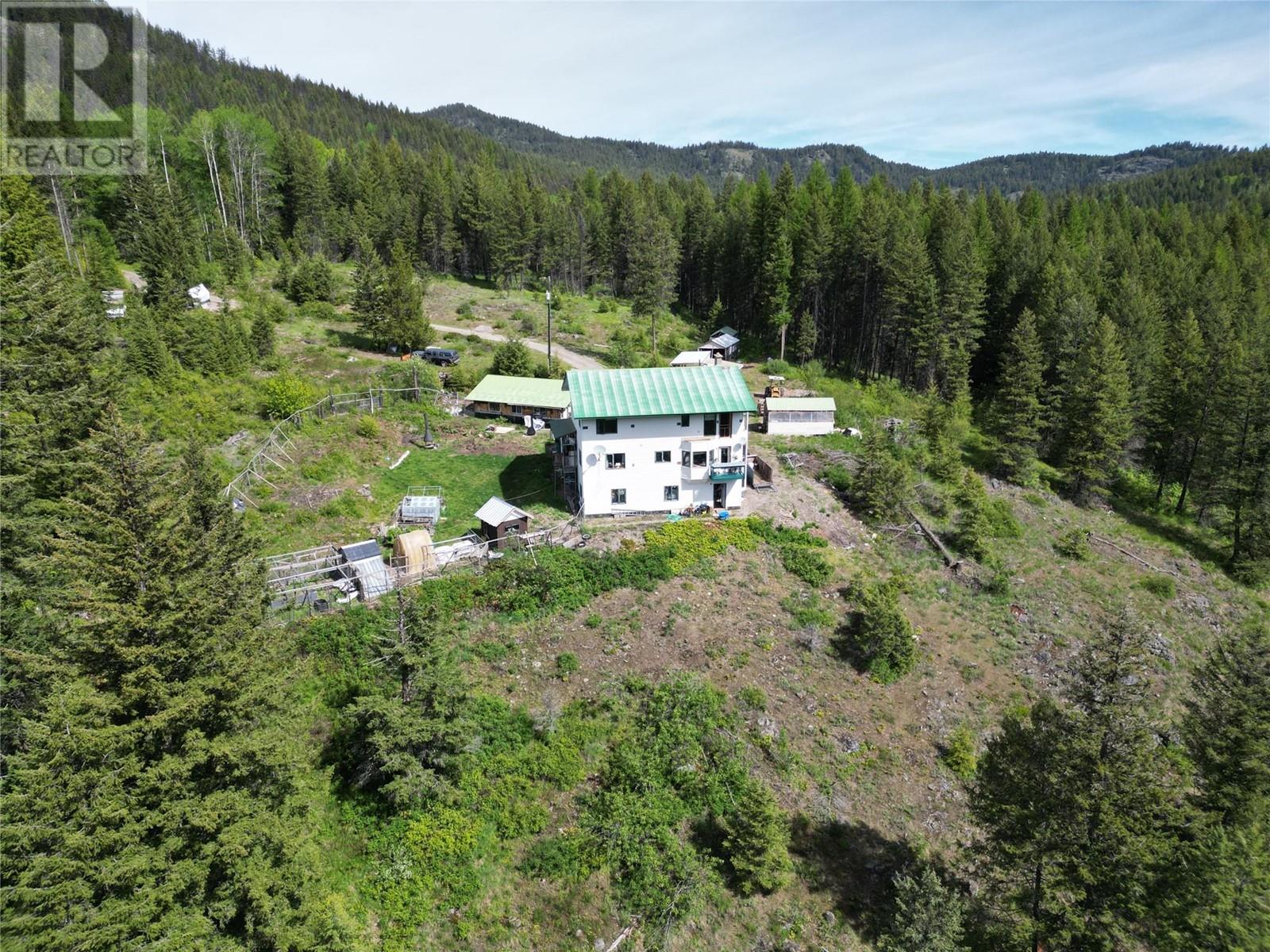 6050 Athelstonhartford Rd, Grand Forks, BC V0H 1H5
