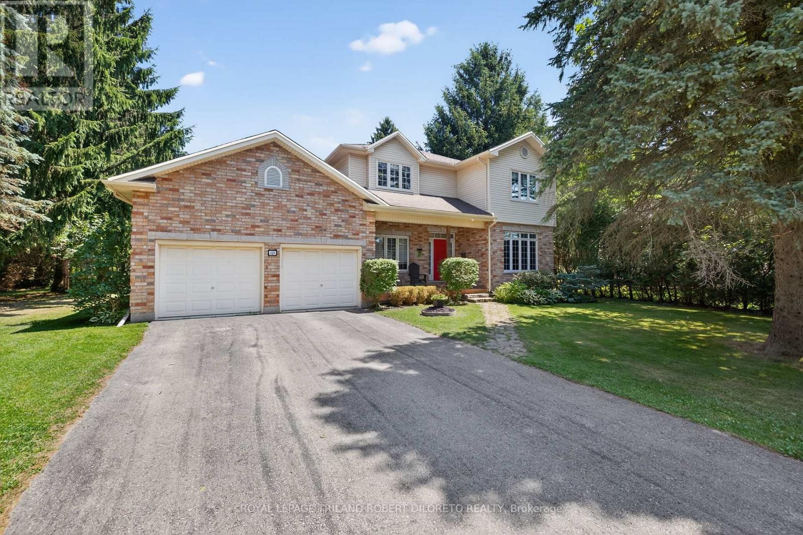 223 Delaware St N, Middlesex Centre, ON N0L 1R0