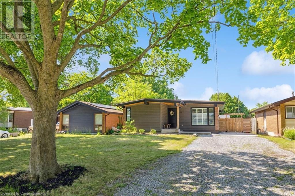 73 Sanatorium Rd, Hamilton, ON L9C 1T4